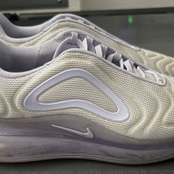 Wmns Nike Air Max 720