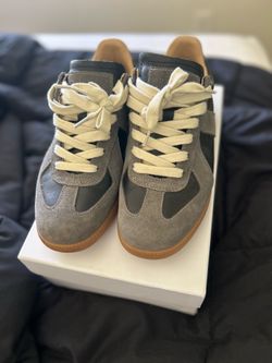 Black Margiela gats
