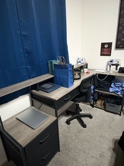 L-Shaped Desk with Shelving and Drawers(Desk Only)