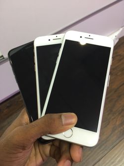 iPhone 8 64GB factory Unlocked Excellent Condition With Free Charger
