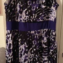 Plus size purple, black & white dress XL