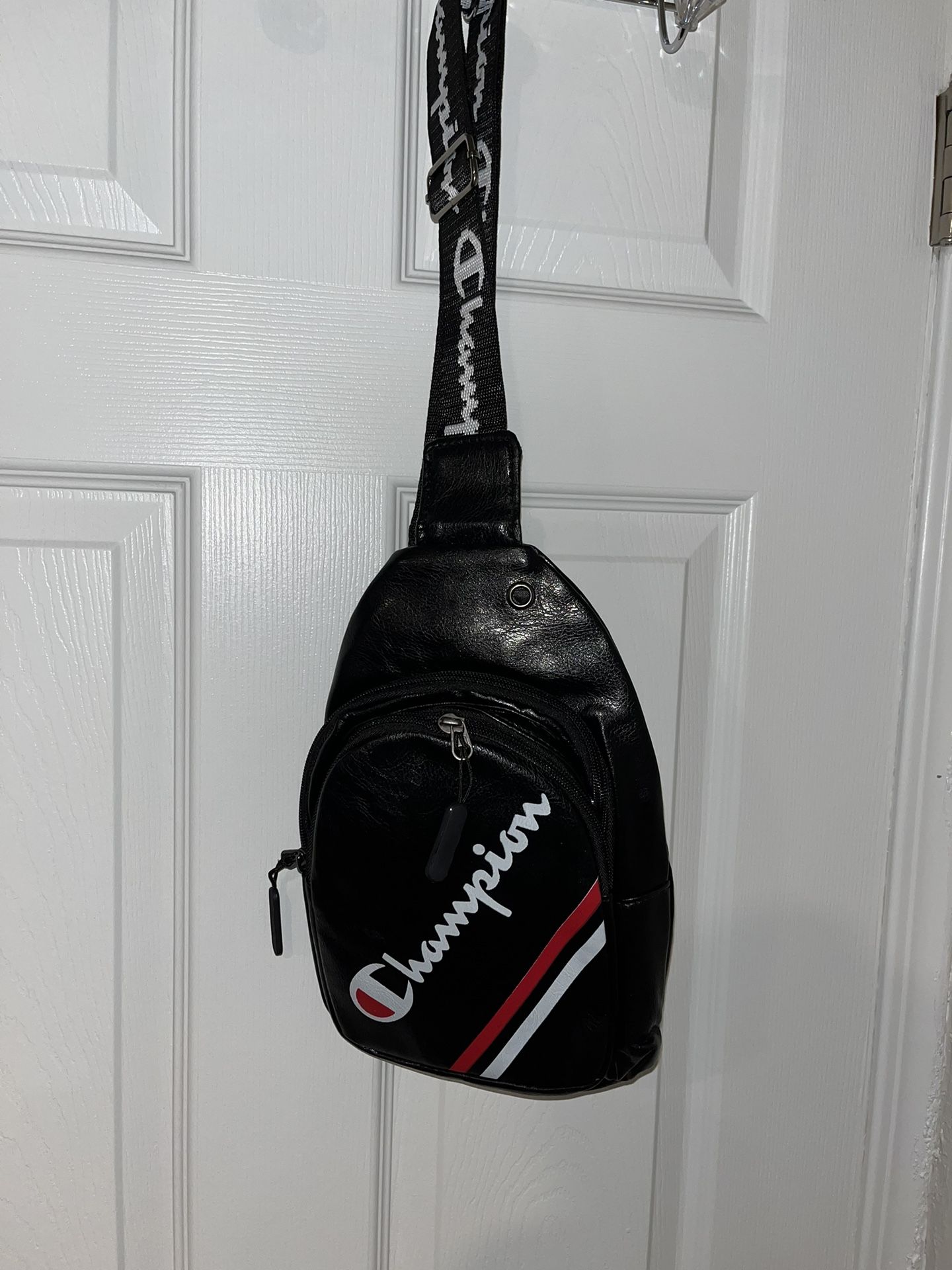 Stylish and Practical Champion Side Leather Bag