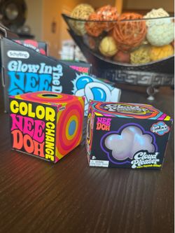 ✨NeeDoh Cloud Pleasers & Color Change☁️🌈💖