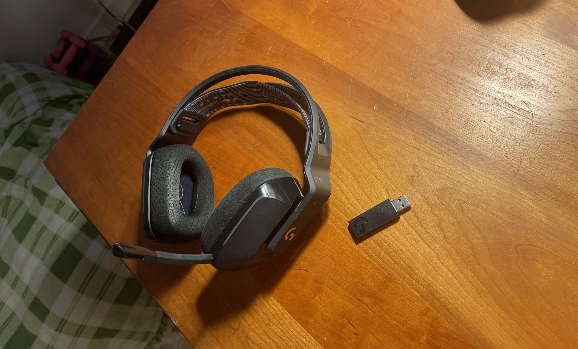 logitech G733 wireless headset / black