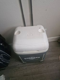 Igloo ice chest