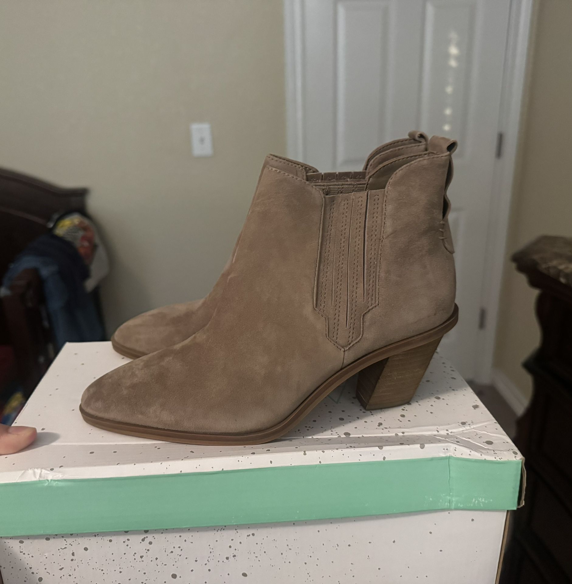 Brand new brown booties