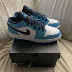 Air Jordan 1 Low UNC Blue New Size 7y GS