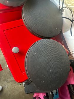 Old school 10”pros Boston acoustics in great shape for its age where never abused come with grill wich is rare