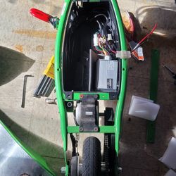 Hybrid Electric Razor Scooter