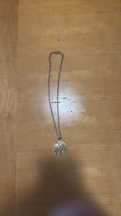 Trifari Gold Tone Round Pendant with Chain