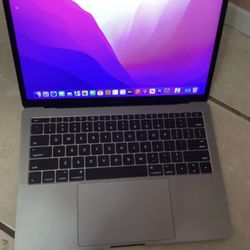 MacBook Pro (13-inch, 2016, Two Thunderbolt 3 ports)