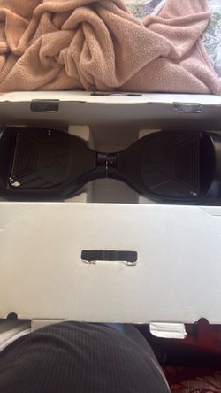Brand new hover board never used don’t have a charger for it it costs 250