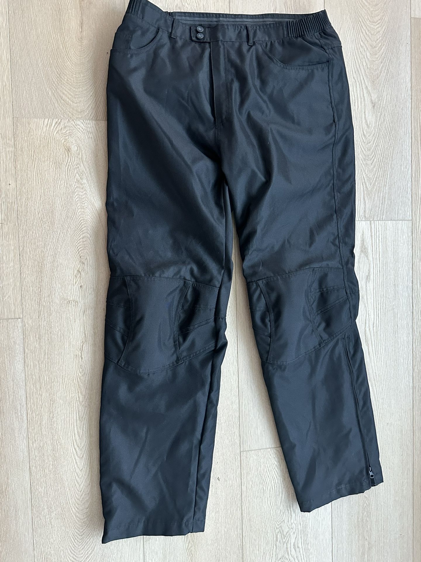 TOURMASTER QUEST MOTORCYCLE PANTS Size XL Armor for Sale in Coronado