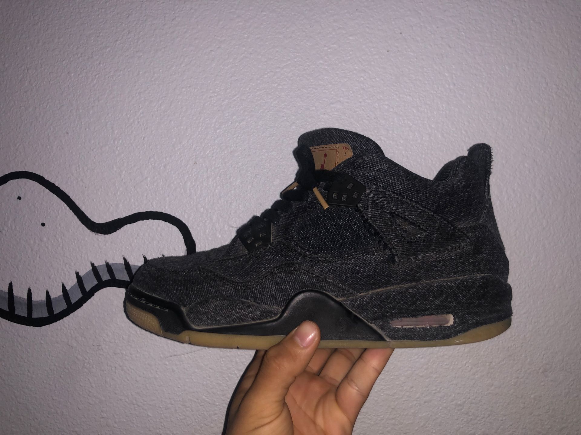 Levi 4s