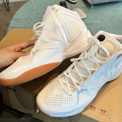 Reebok Pumps Basketball Shoes 10.5