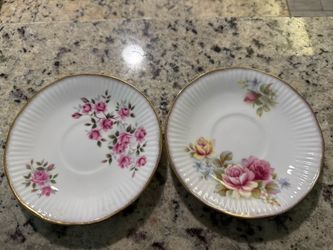 🌸 Queen’s Fine Bone China Saucers – Set of 2 – Made in England