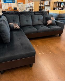 Brand New Midnight Blue Two-Tone Sectional 🔥 $399 ! Sale