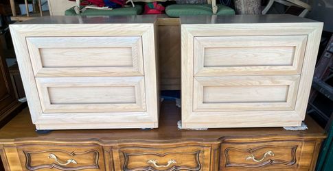 Thomasville night stands