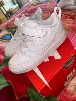 Nike White 10c Toddle shoes