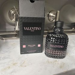 Valentino Born In Roma Intense 