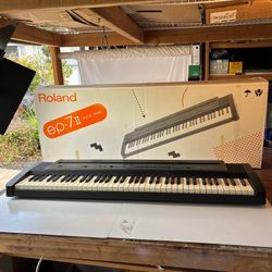 Roland EP-7ii Digital Piano Keyboard W/AC Adapter And Pedal 9 KEYS NEED REPAIR