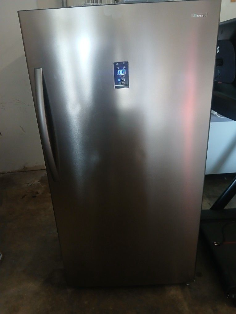 Stand Up Refrigerator Freezer