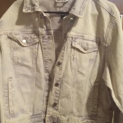 Universal Thread Women's Jean Jacket With Tag