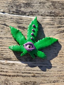 Handmade Clay Pot Leaf