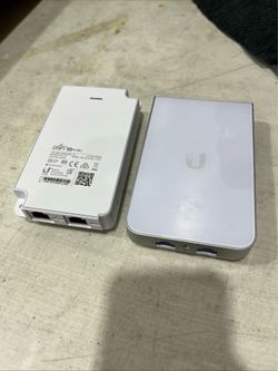 UniFi In-Wall WiFi Access Point