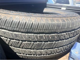 Bridgestone Dueler H/T Tires – Like New – Only 2,000 Miles