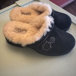 New!!!UGG Australia black suede fur-lined clog shoes