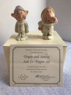 Dopey and Sneezy salt & pepper set