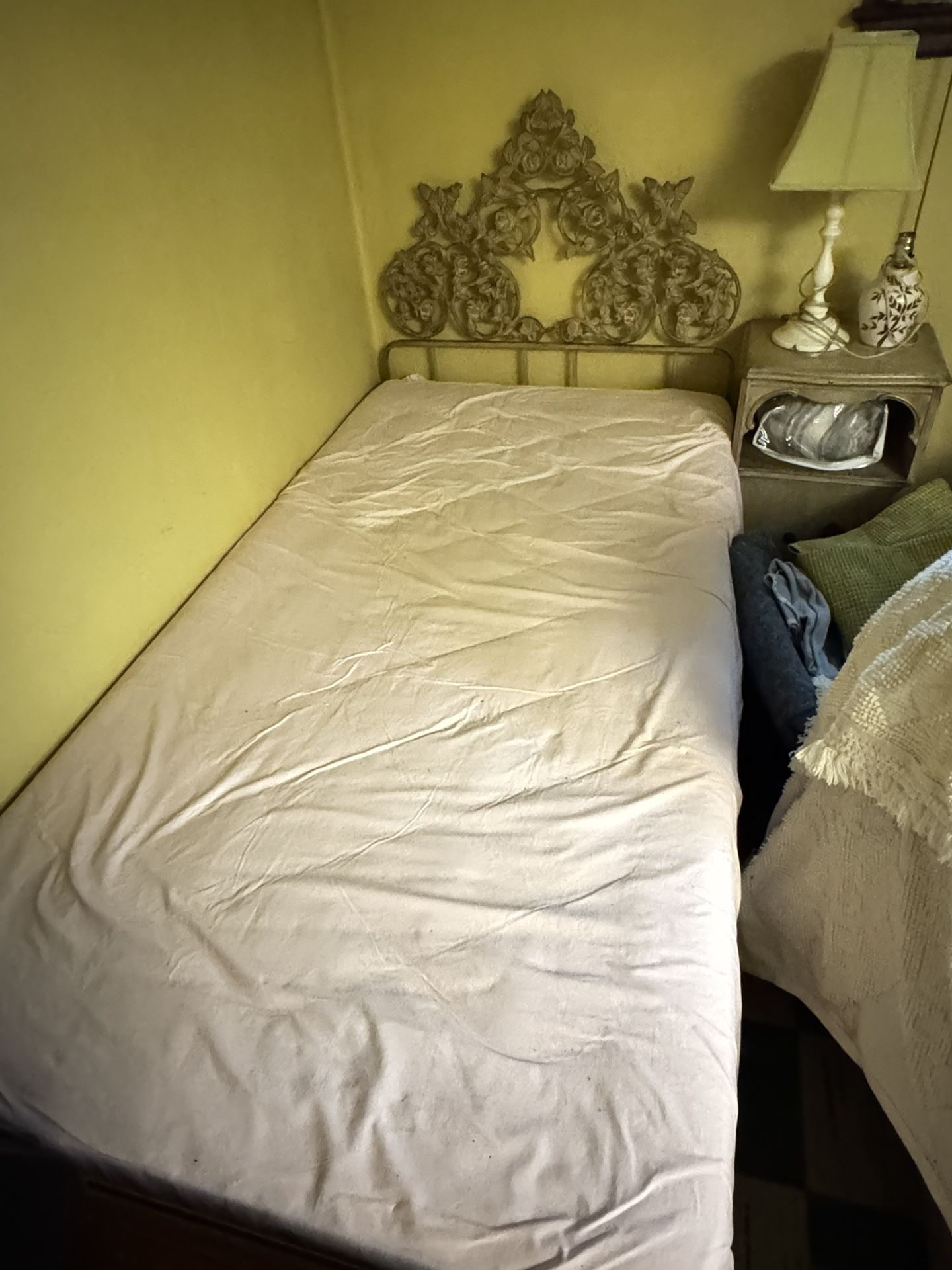 twin beds with one master bed.