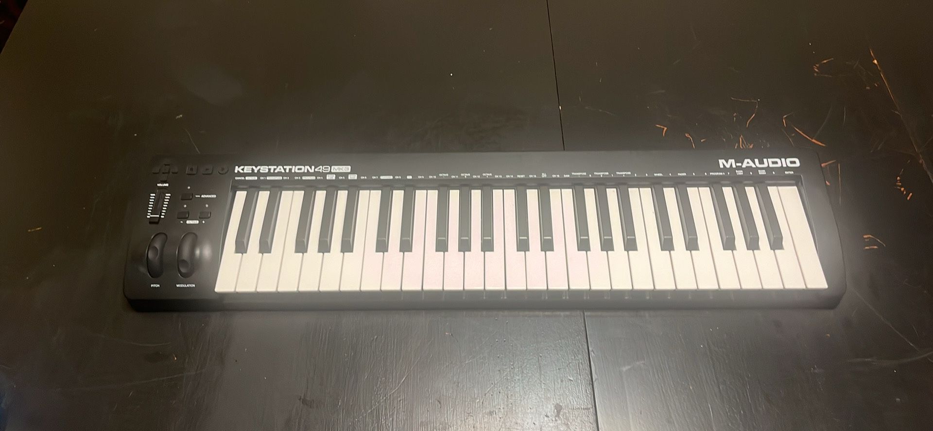 M-AUDIO MIDI KEYBOARD