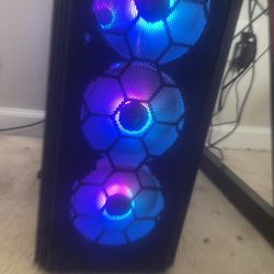 Desktop Gaming Pc, Keyboard, Mouse, Mouse Pad, And A 24inch Monitor Comes With All Cords
