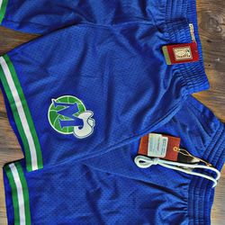 NWT Dallas Mavericks Mitchell & Ness Shorts