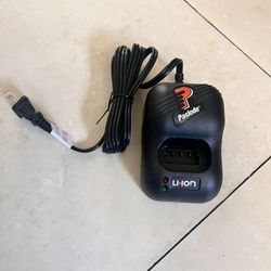 Paslode 8.4v 2A Single Port Lithium-ion Battery Charger 902672