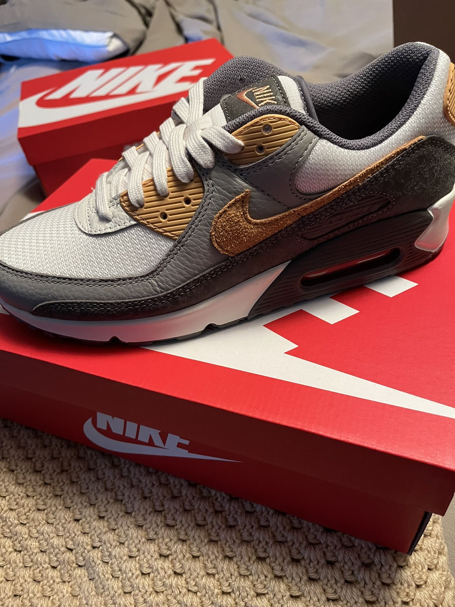 Nike Air Max 90 New Release Size 10..5 Brand New
