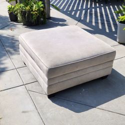 Ottoman - Light Gray