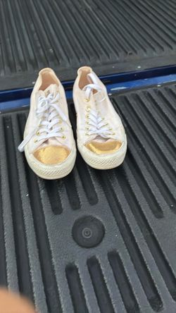 Yellow white Converse size 8