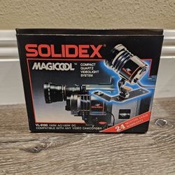 Solidex Magicool Model
VL-9100 Camcorder Light