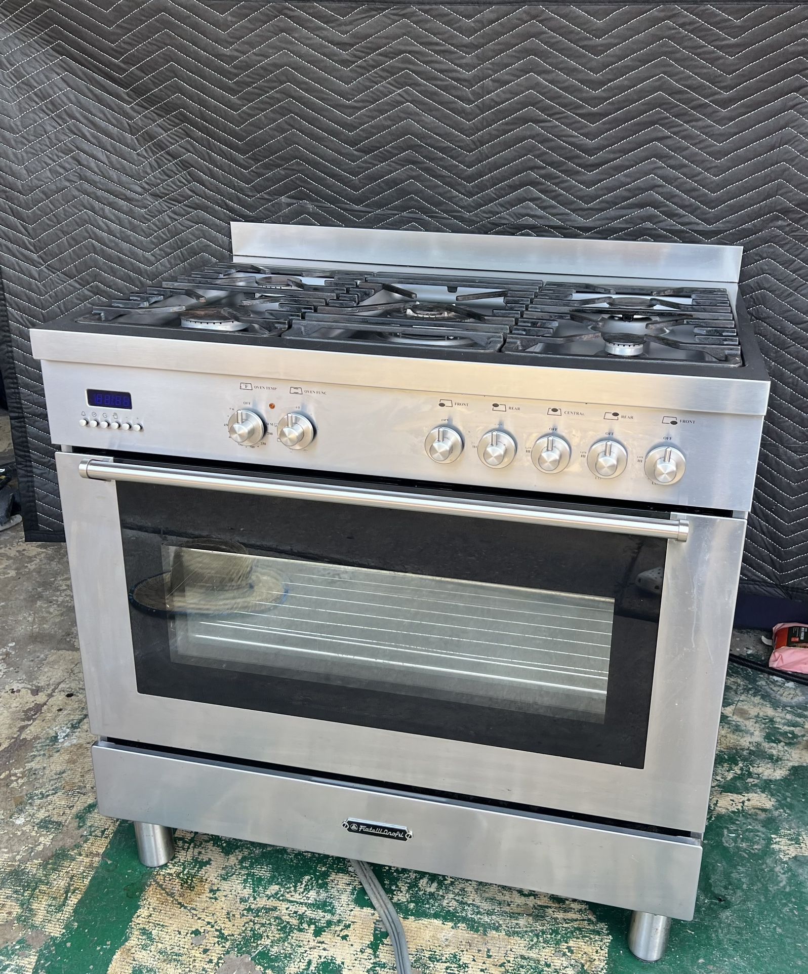 Fratelli Onofri Professional Dual Fuel Gas Stove/Range