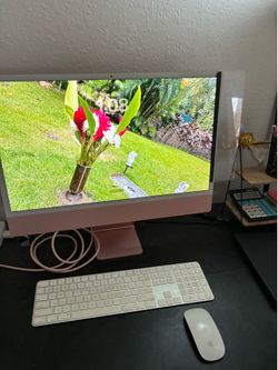 Apple monitor and set up full set