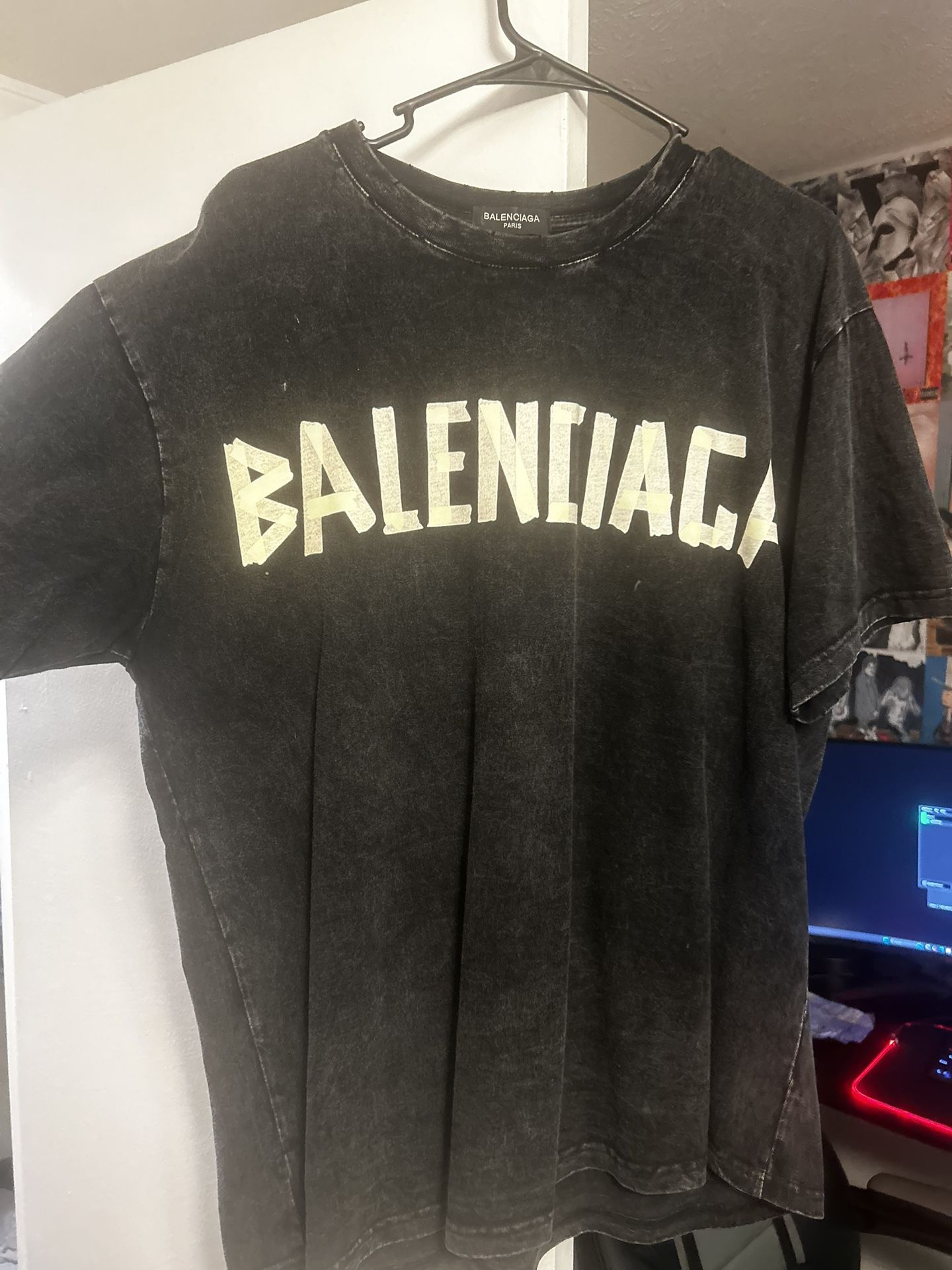 Balenciaga T
