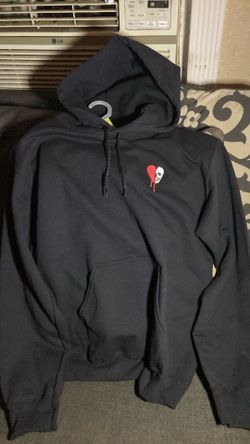Riot society broken heart hoodie *size S*