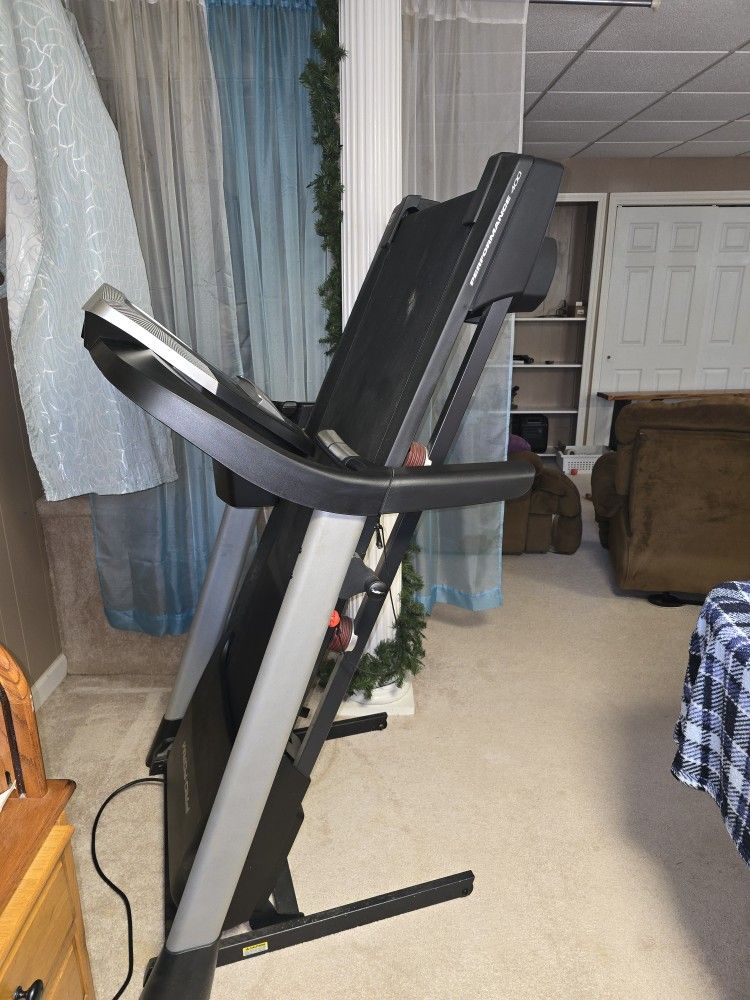 Proform Cushioning 400 Treadmill