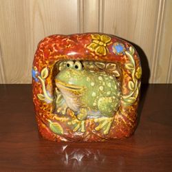 Frog Figurines (2)