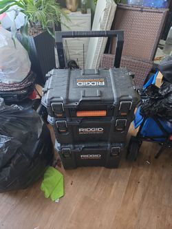 Rigid pack out stack