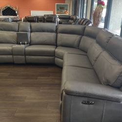 NEW SECTIONAL AUTOMATIC RECLINING SOFA SET