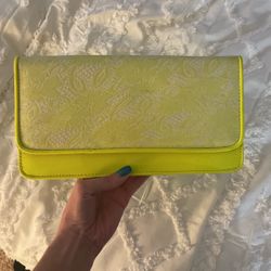 Aldo Clutch